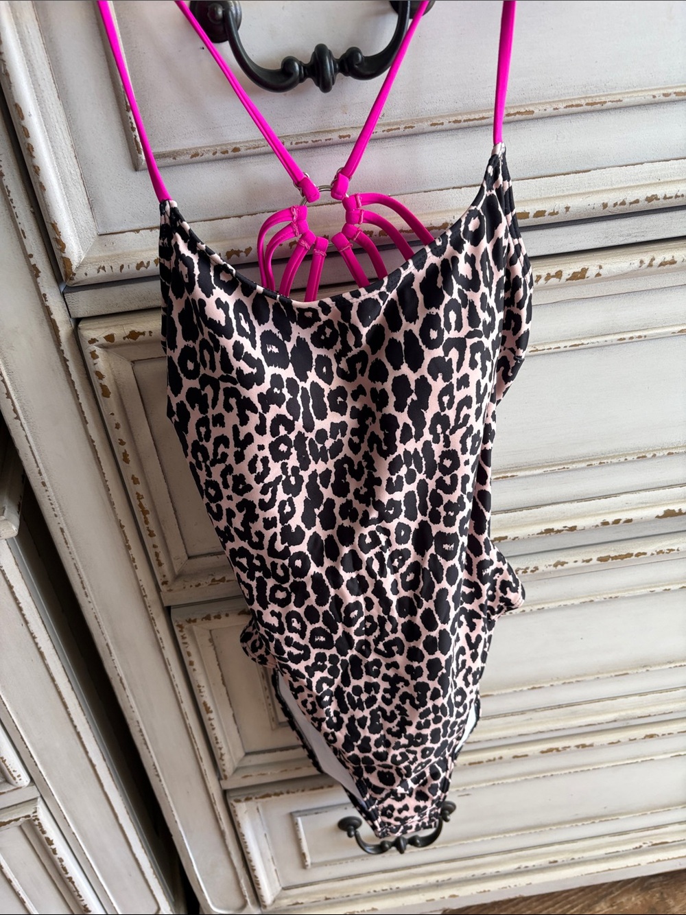 Cupshe Pink Leopard One-Piece Swimsuit with Hot Pink Strappy Back